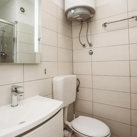 Apartment Double And Single S Zadar
